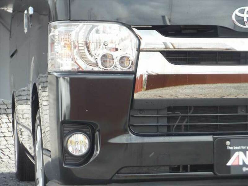 HIACE-7