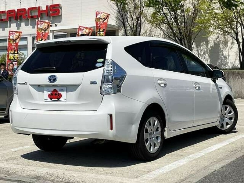 PRIUS ALPHA