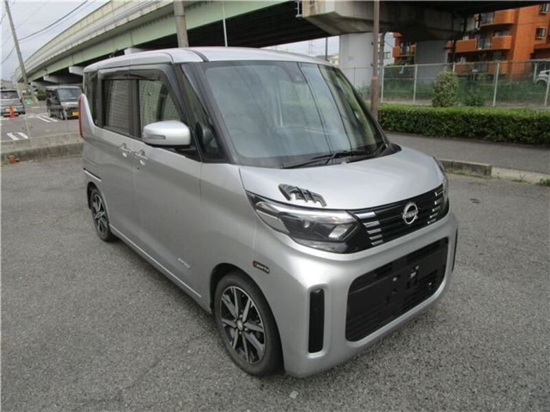 NISSAN ROOX