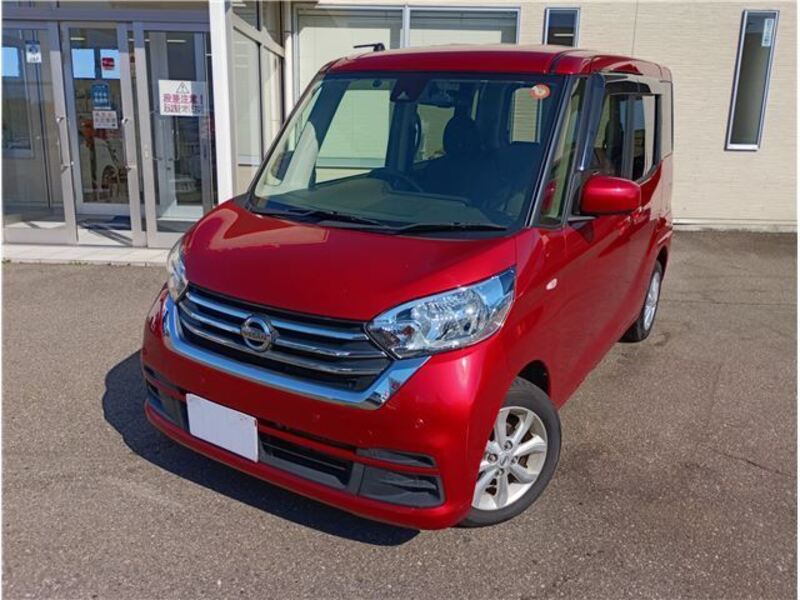 NISSAN DAYZ ROOX