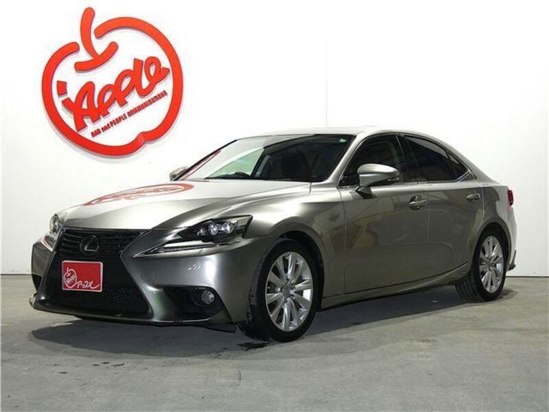 LEXUS IS