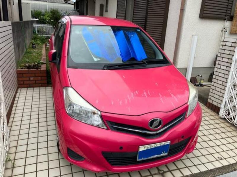 TOYOTA VITZ