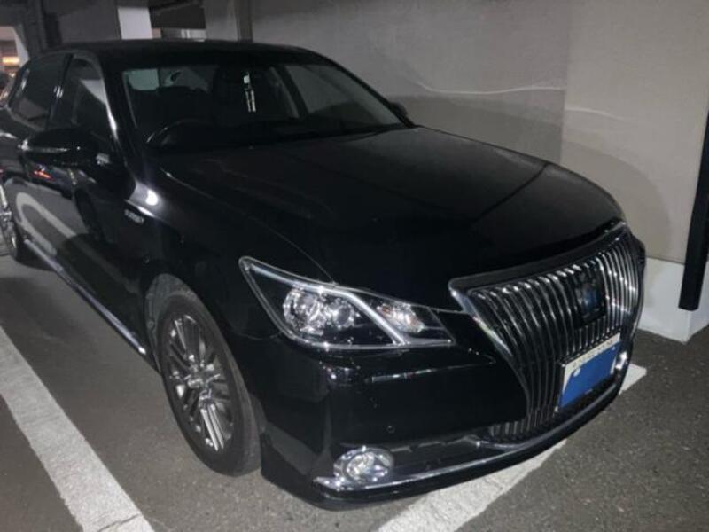 TOYOTA CROWN MAJESTA