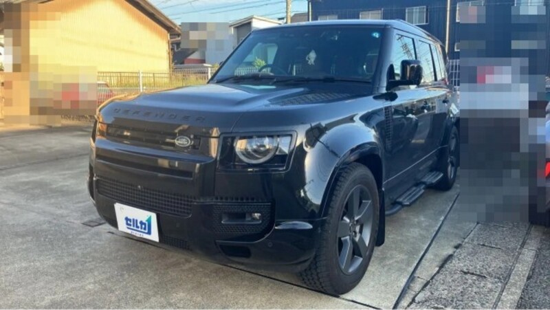 LAND ROVER DEFENDER