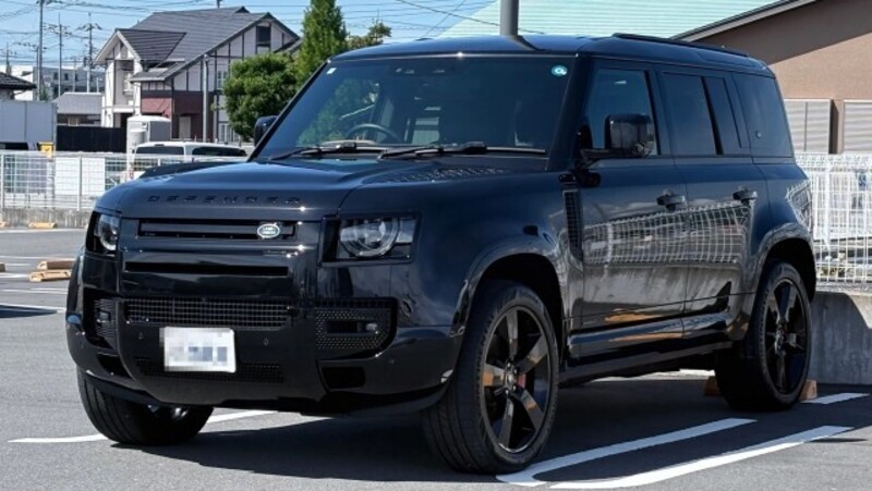 LAND ROVER DEFENDER