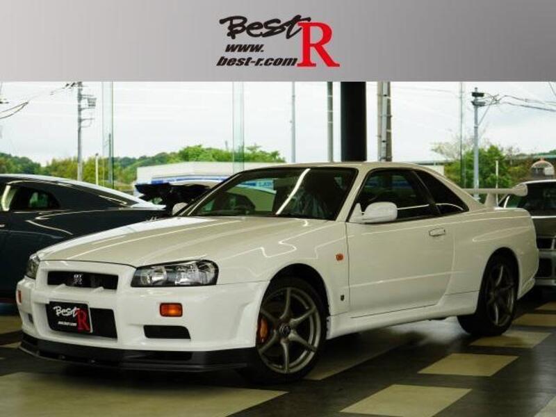NISSAN SKYLINE