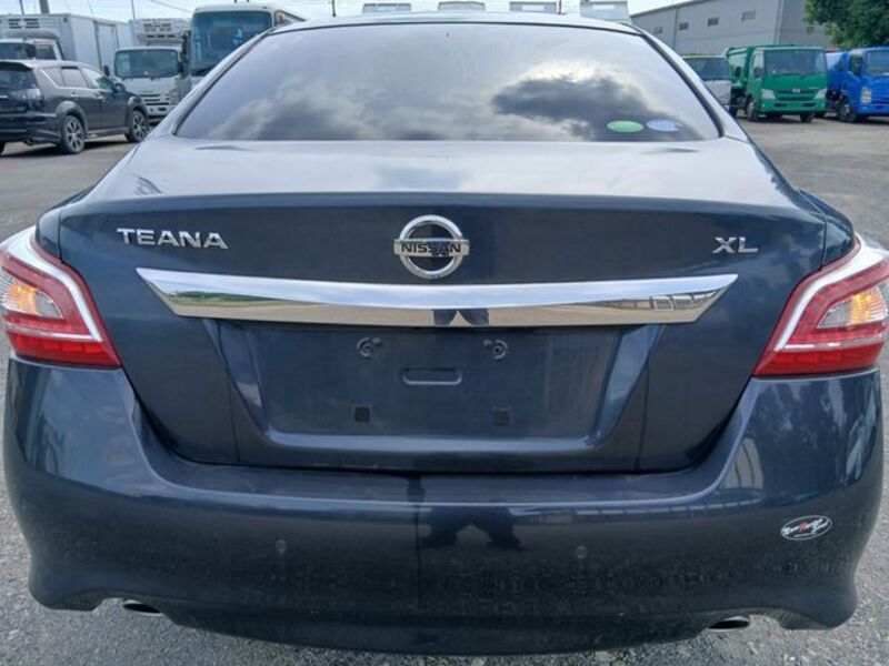 NISSAN TEANA