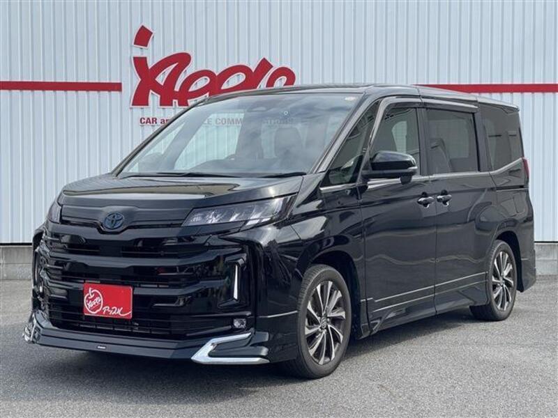 TOYOTA NOAH