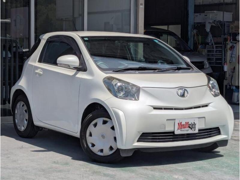 TOYOTA IQ
