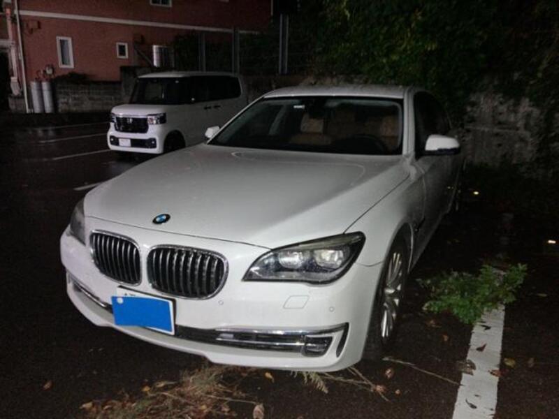 BMW 7 SERIES