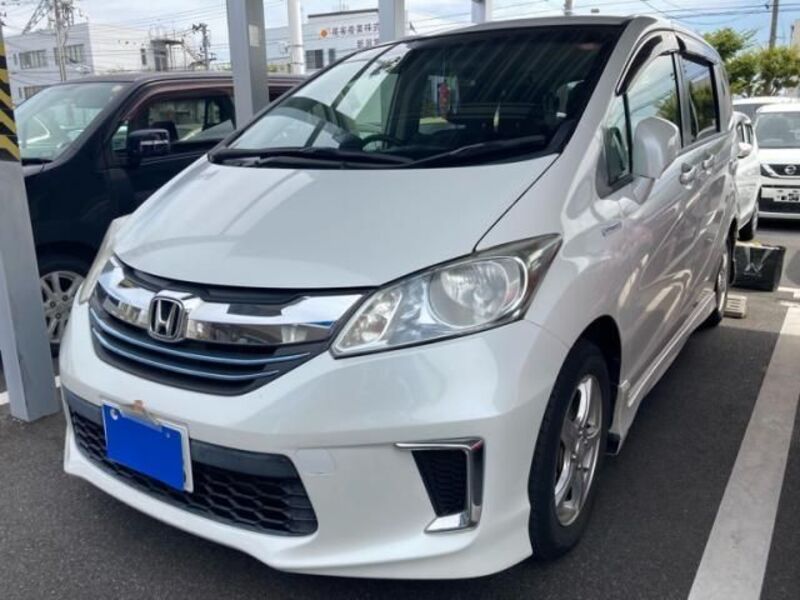 HONDA FREED HYBRID