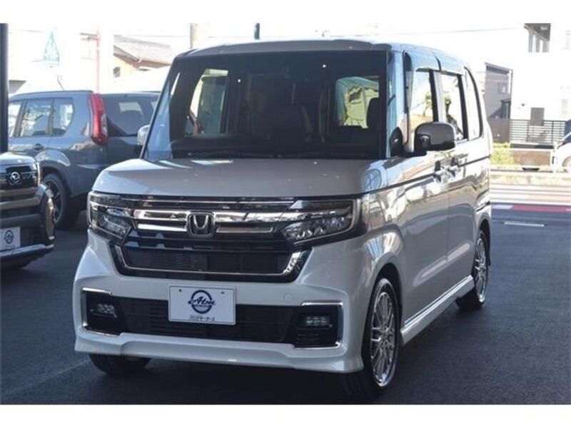 HONDA N BOX CUSTOM