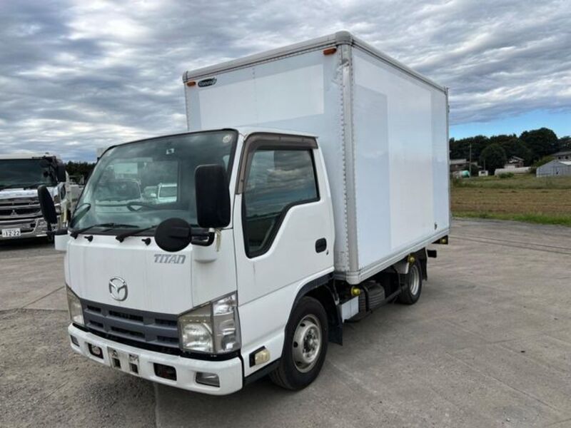 MAZDA TITAN