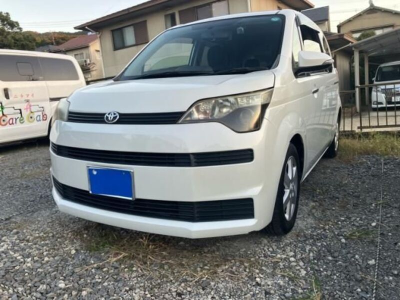 TOYOTA SPADE