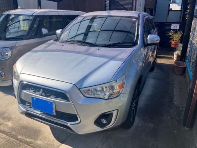 MITSUBISHI RVR