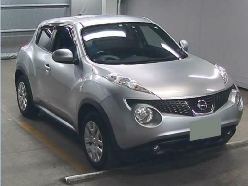 2011 nissan juke silver