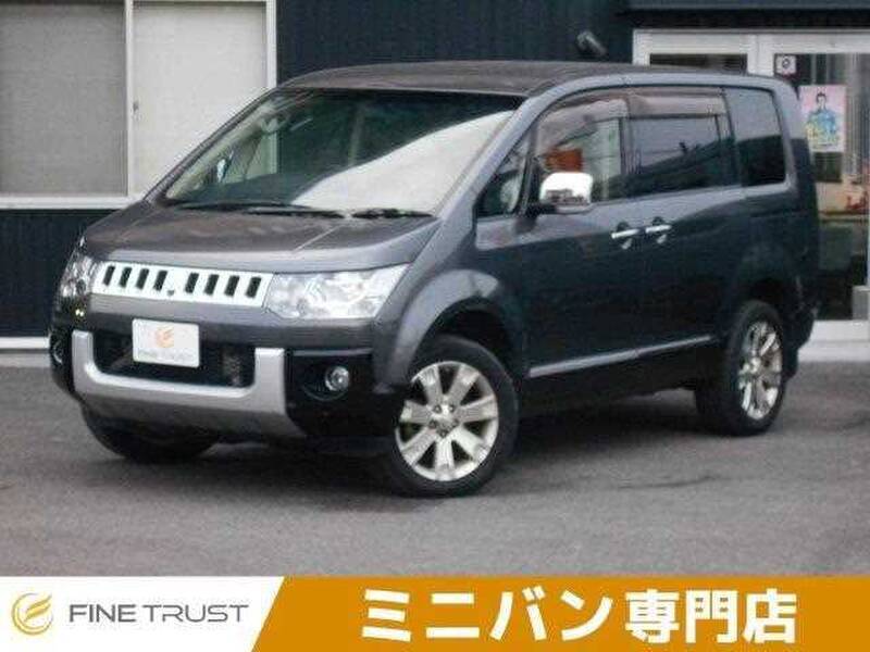 MITSUBISHI DELICA D5