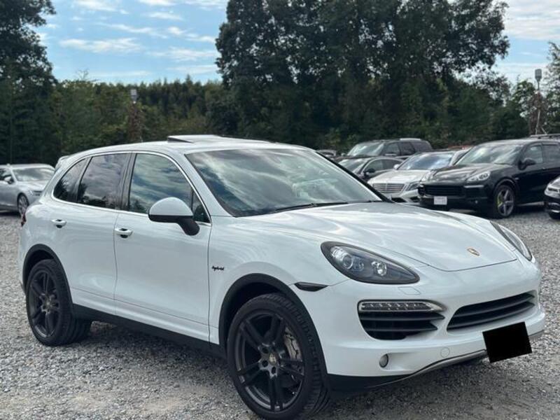 PORSCHE CAYENNE