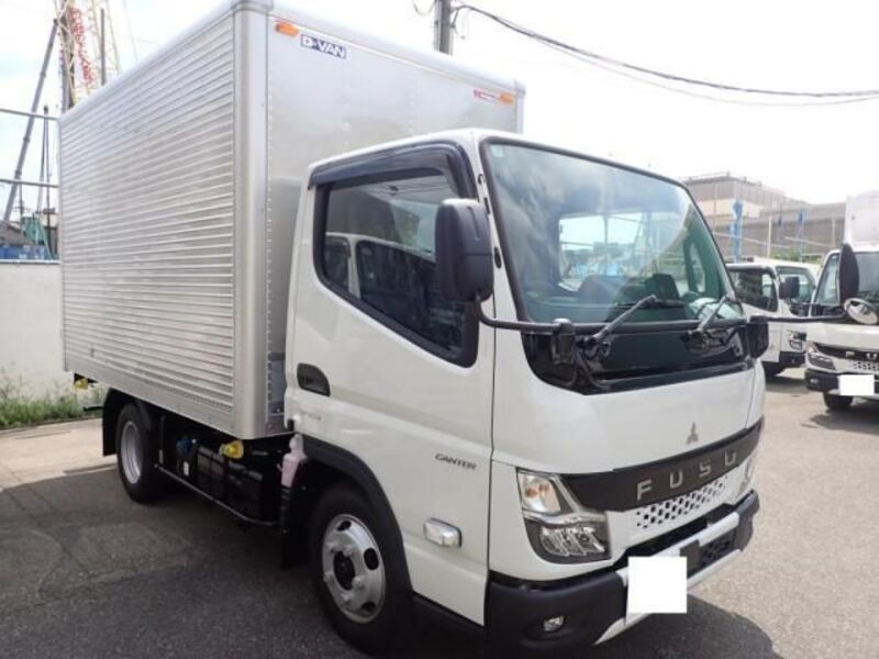 MITSUBISHI CANTER