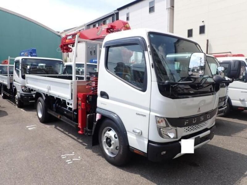 MITSUBISHI CANTER