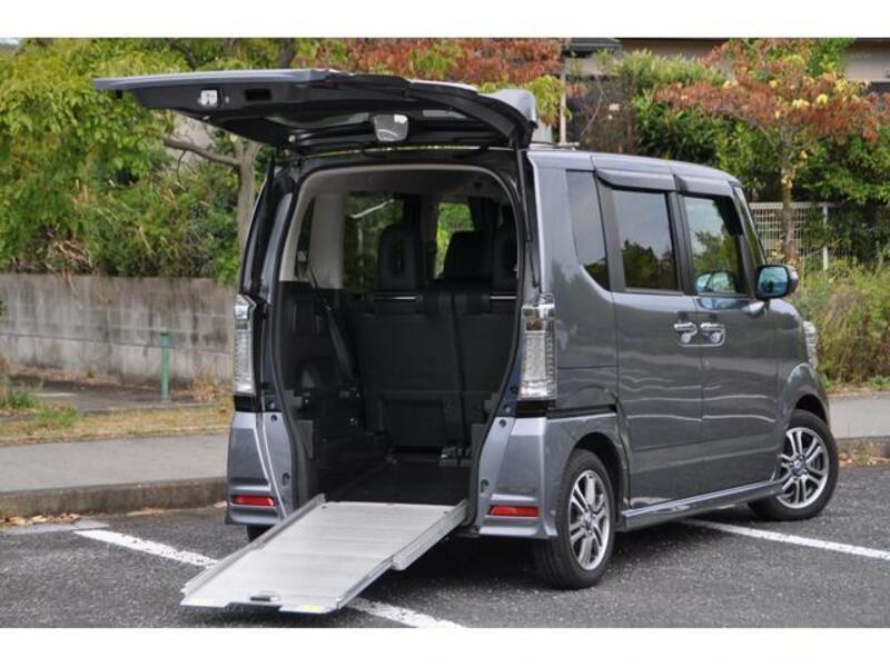 HONDA N BOX PLUS