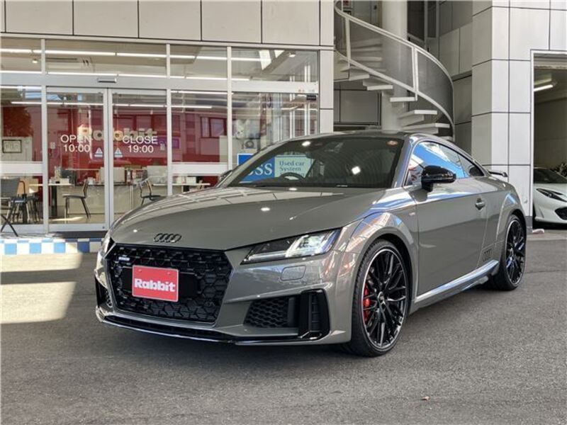 AUDI TT