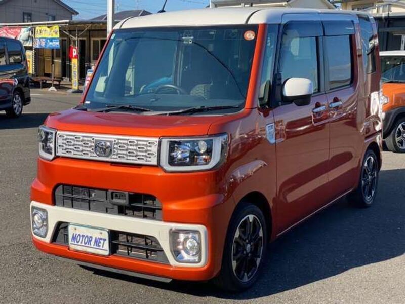 TOYOTA PIXIS MEGA