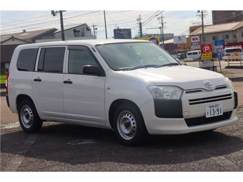 TOYOTA SUCCEED VAN