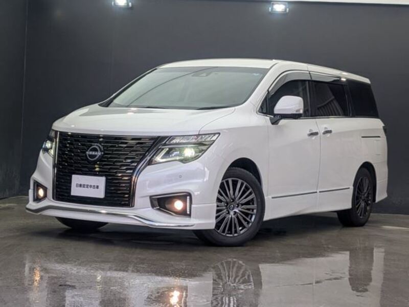 NISSAN ELGRAND
