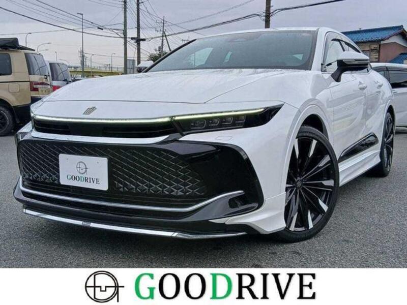 TOYOTA CROWN CROSSOVER