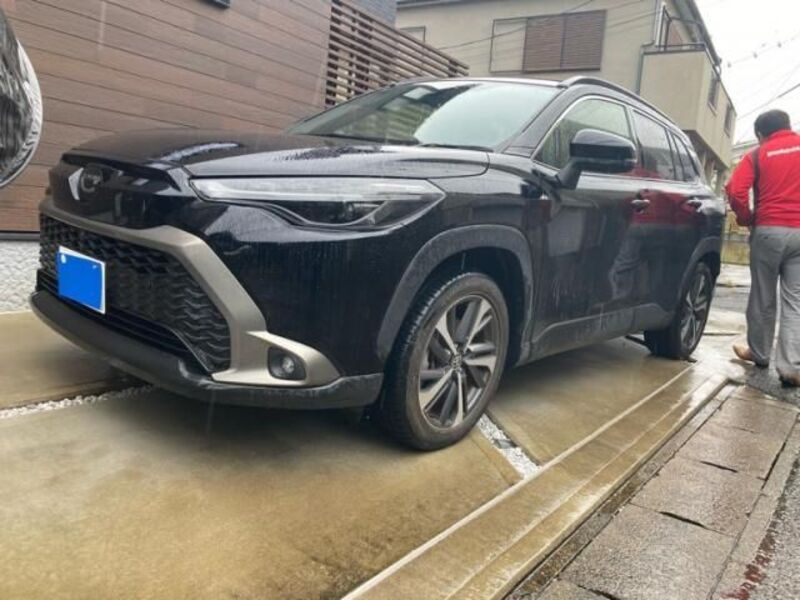 TOYOTA COROLLA CROSS