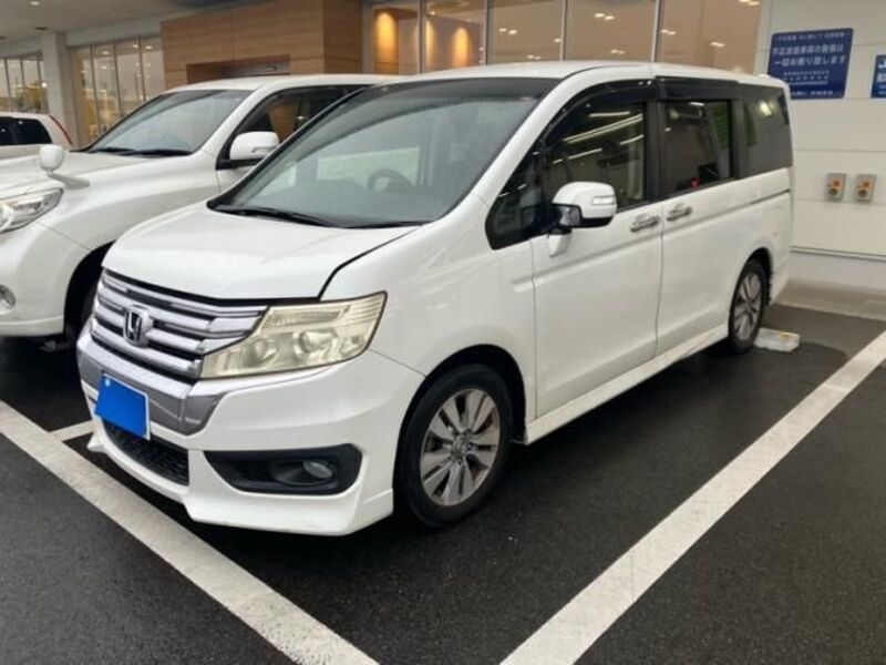 HONDA STEPWAGON SPADA