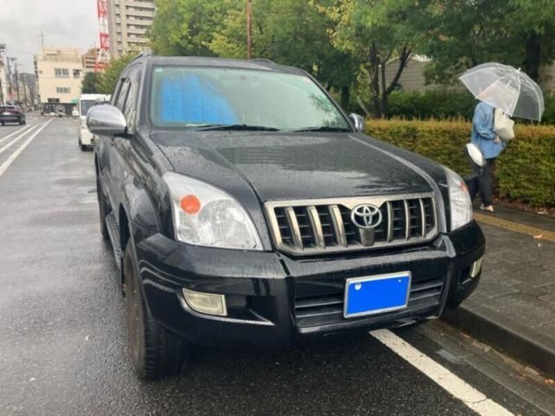 TOYOTA LAND CRUISER PRADO