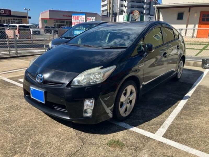 TOYOTA PRIUS