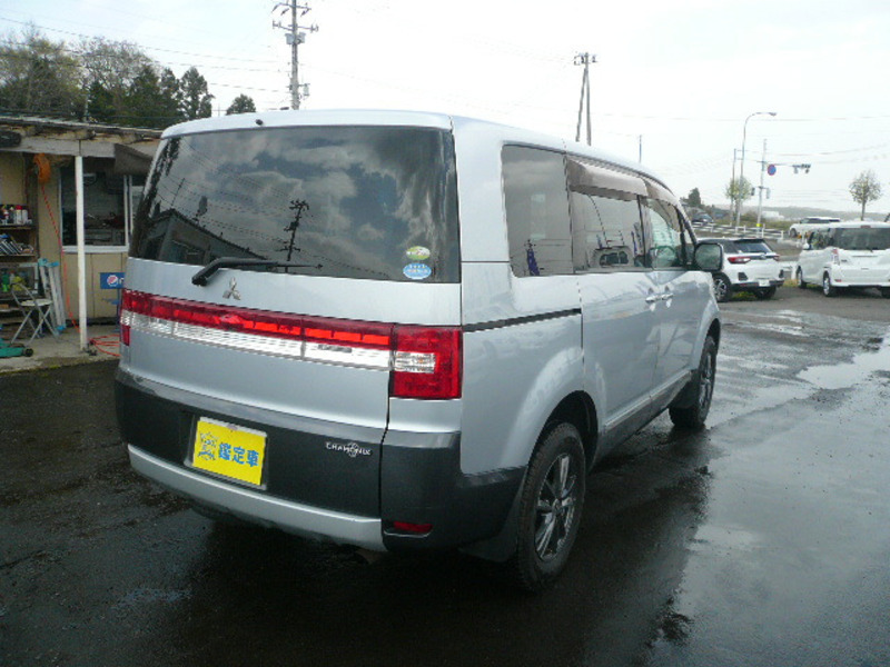 DELICA D5