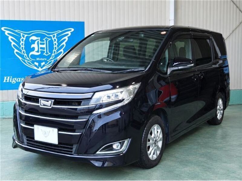 TOYOTA NOAH