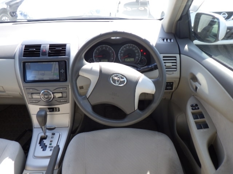 COROLLA AXIO