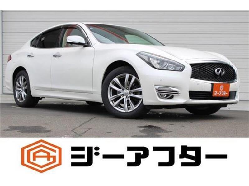 NISSAN FUGA