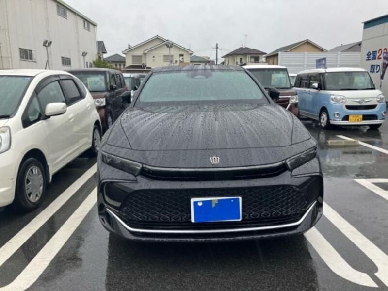 TOYOTA CROWN CROSSOVER