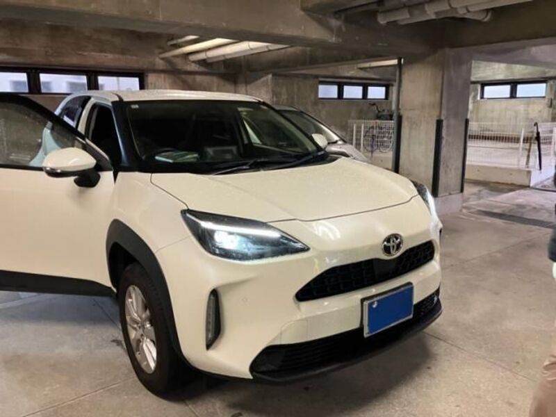 TOYOTA YARIS CROSS