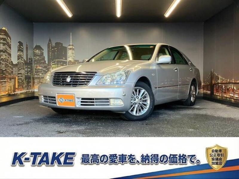 TOYOTA CROWN