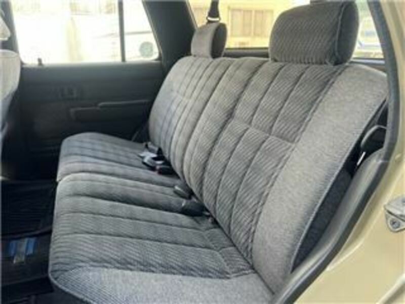 HILUX SURF