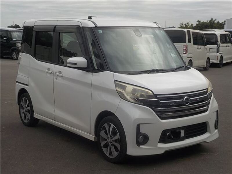 NISSAN DAYZ ROOX