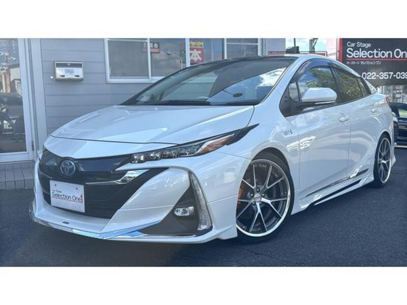 TOYOTA PRIUS PHV