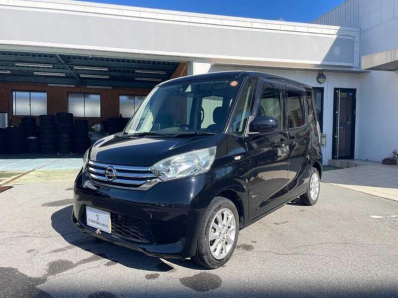 NISSAN DAYZ ROOX