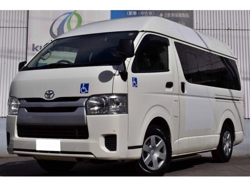 TOYOTA HIACE VAN