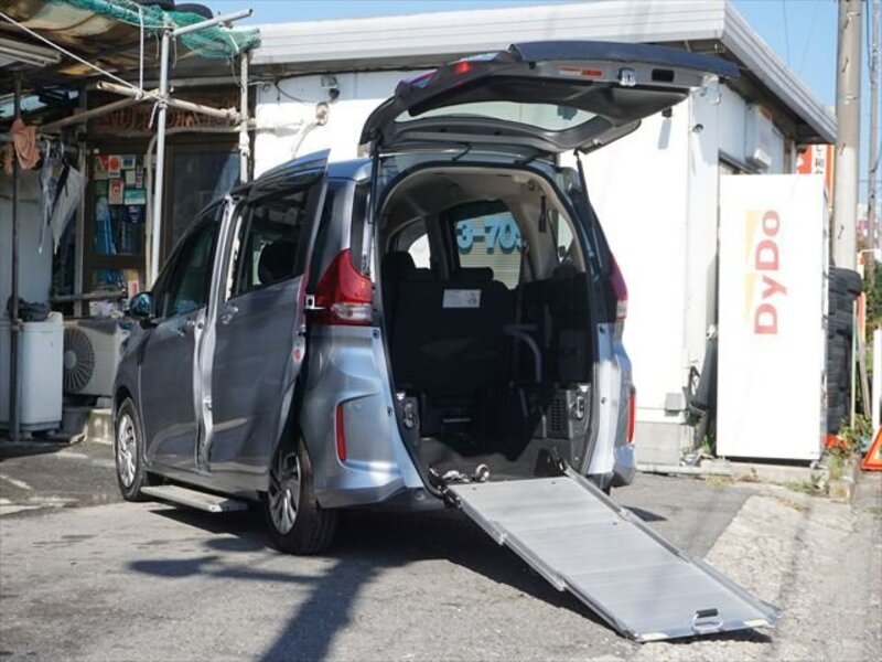 HONDA FREED+