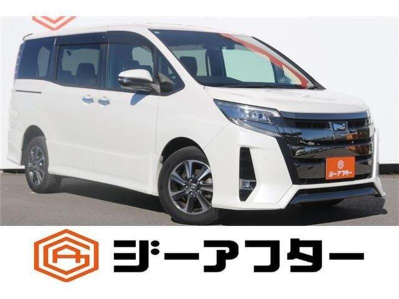 TOYOTA NOAH