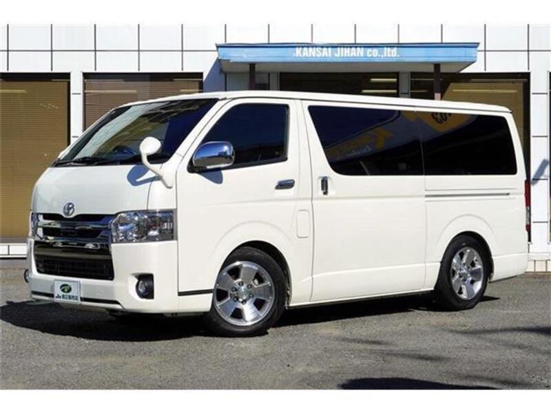 TOYOTA HIACE