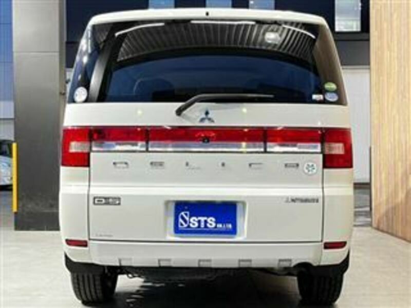 DELICA D5